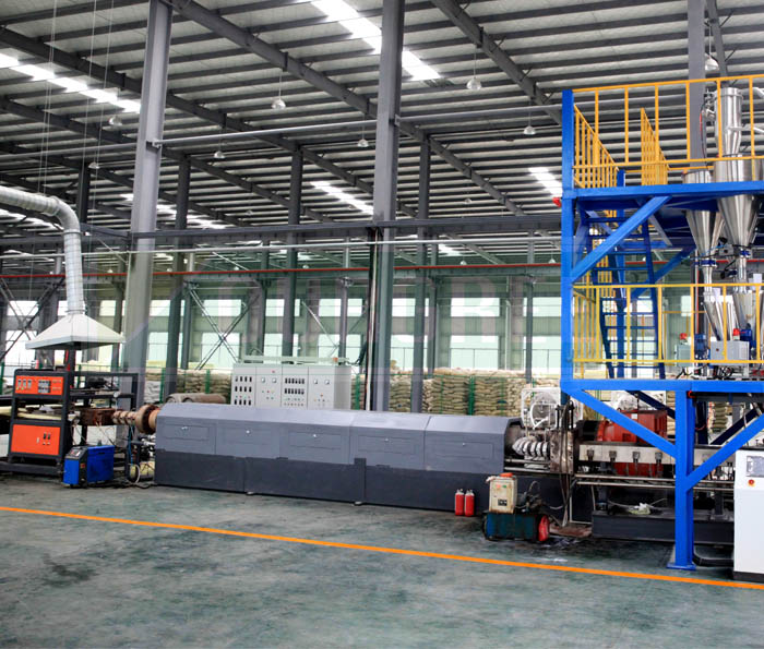 XPS擠塑板設(shè)備生產(chǎn)線特點是什么？